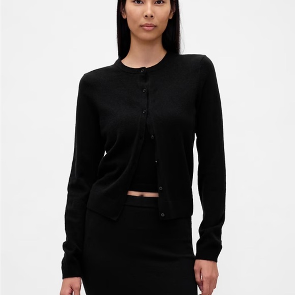 GAP Sweaters - GAP Black Women's Sweater